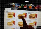 McDonald zastąpi pracowników automatami.