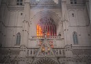 Rok po spaleniu przez globalistów katedry Notre-Dame płonie katedra w Nantes.