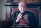 Arcybiskup Vigano: „Okaleczeni szczepionkami są składani w ofierze na ołtarzu Molocha”. Toczymy wojnę dobra ze złem, głębokie państwo i głęboki kościół spiskują przeciwko ludzkości.