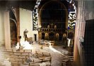 Syryjscy rebelianci plądrują chrześcijańskie kościoły.