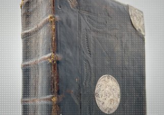 Firmy AI niszczą miliony rzadkich książek dla danych treningowych, niszcząc dziedzictwo kulturowe.