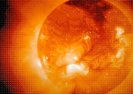 Naukowcy ostrzegają: zmniejszona aktywność Słońca może wywołać na ziemi mini epokę lodowcową.