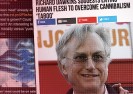 Richard Dawkins sugeruje jedzenie ludzkiego mięsa by przezwyciężyć tabu kanibalizmu.