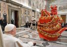 Anty-papież świętuje „rok smoka”.