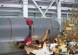 Rosja testuje „niepowstrzymaną” torpedę nuklearną Poseidon, zdolną wywołać radioaktywne tsunami.