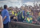 Bolsonaro mówi, że jest gotowy do objęcia dowództwa nad brazylijską armią.