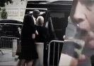 Hillary Clinton trzyma się grobowej deski. Polityka