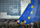 Eurokrata: UE musi nauczyć się „języka siły”, potrzebuje 60.000 armii.