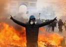 We Francji ponownie wybuchły gwałtowne protesty Żółtych Kamizelek.