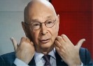 Klaus Schwab chce globalnej przepustki zdrowotnej będącej wszczepianym czipem.